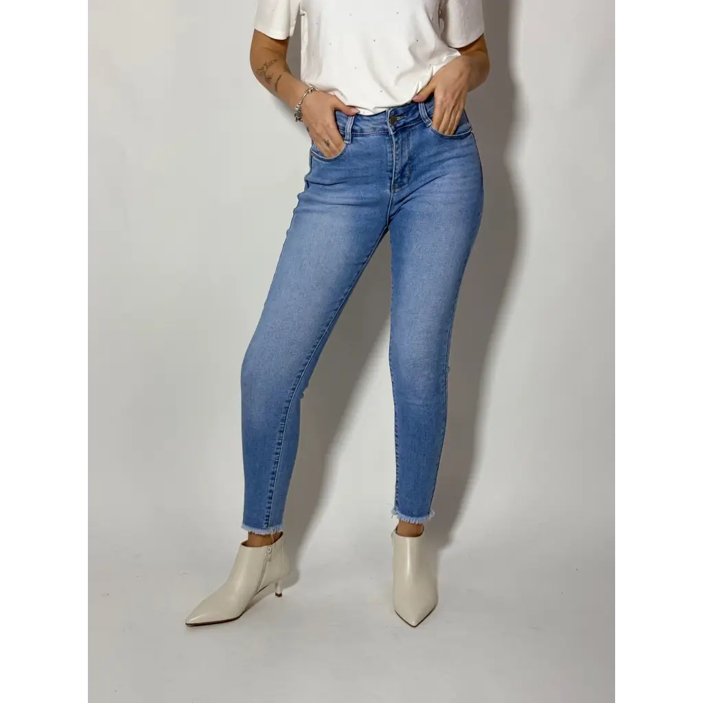 Jeans Push up sfrangiato - PANTALONI E JEANS