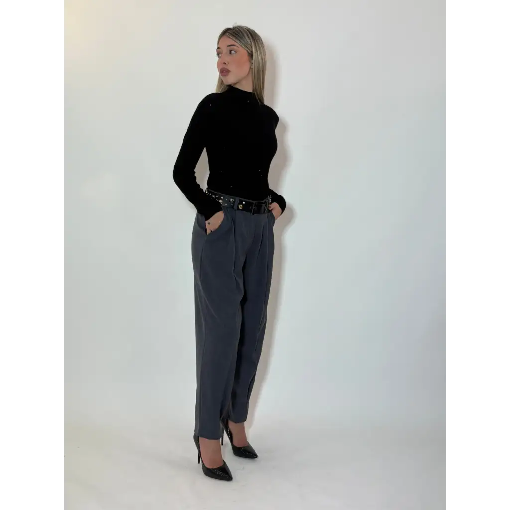 Pantalone momfit con pences - PANTALONI E JEANS