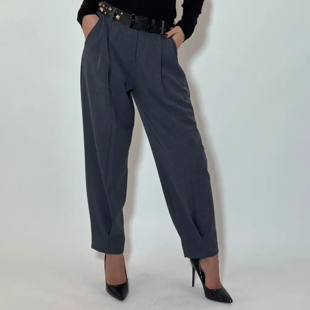 Pantalone momfit con pences - PANTALONI E JEANS