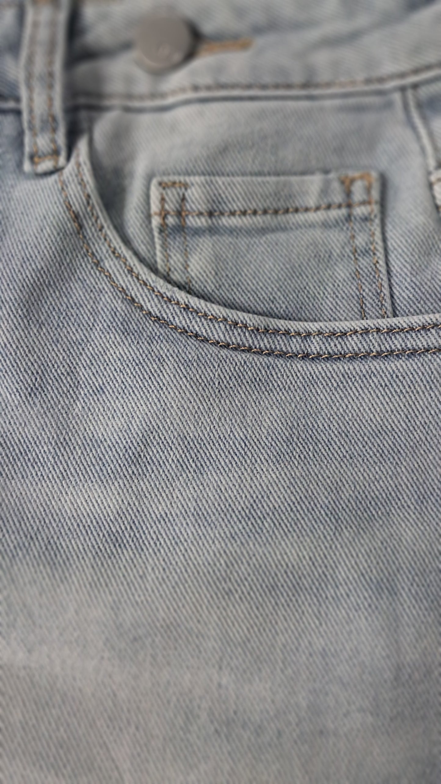 Short jeans